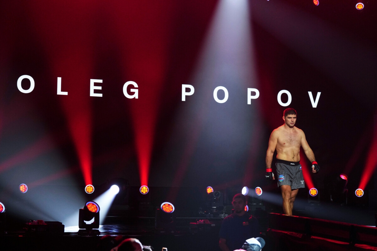 Попов и Молдавский прошли процедуру взвешивания перед полуфиналами PFL World Tournament
