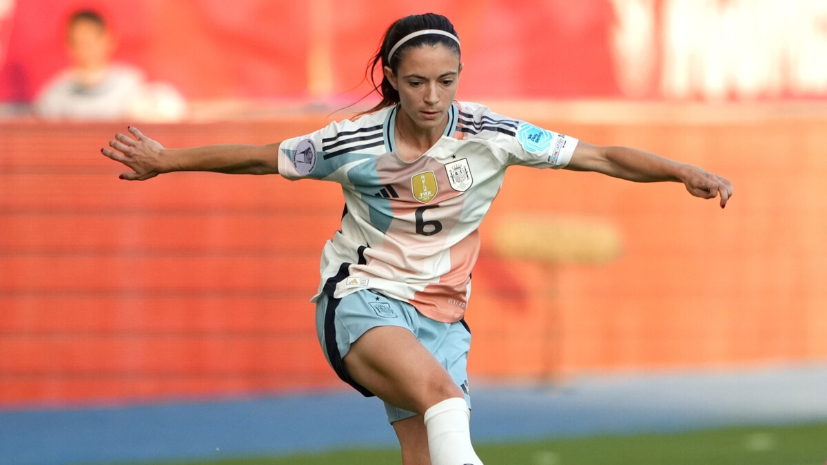 Сборная Испании вышла в финал женского чемпионата Европы Сборная Испании вышла в финал женского чемпионата Европы