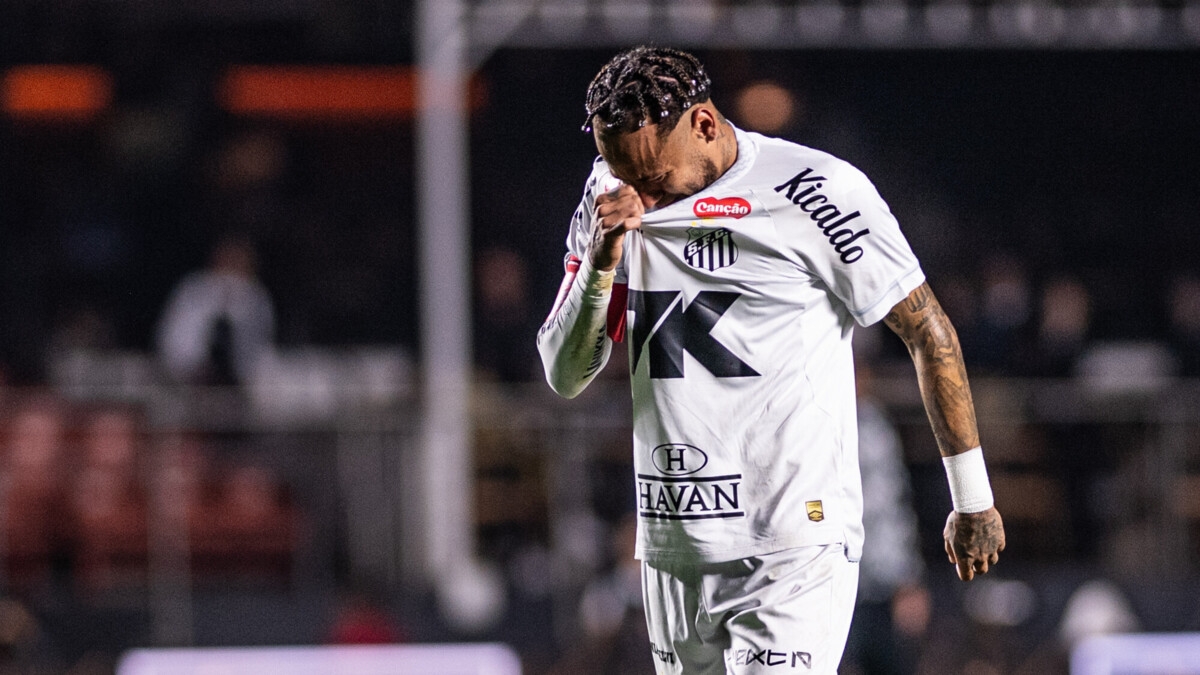 «Сантос» сообщил сборной Бразилии о новой травме Неймара — СМИ