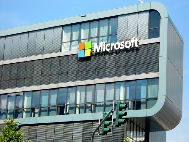 Microsoft тестирует в браузере Edge режим Copilot с ИИ и управлением голосом