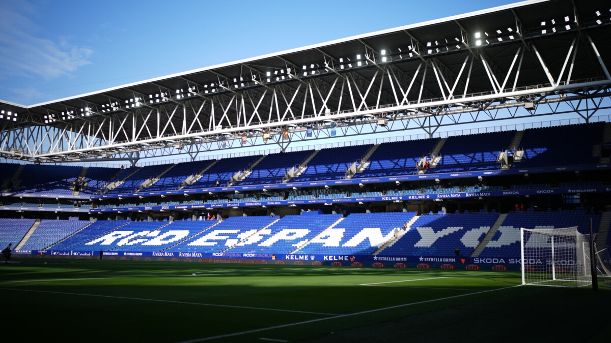 Спортивного директора «Эспаньола» госпитализировали с сердечным приступом Спортивного директора «Эспаньола» госпитализировали с сердечным приступом