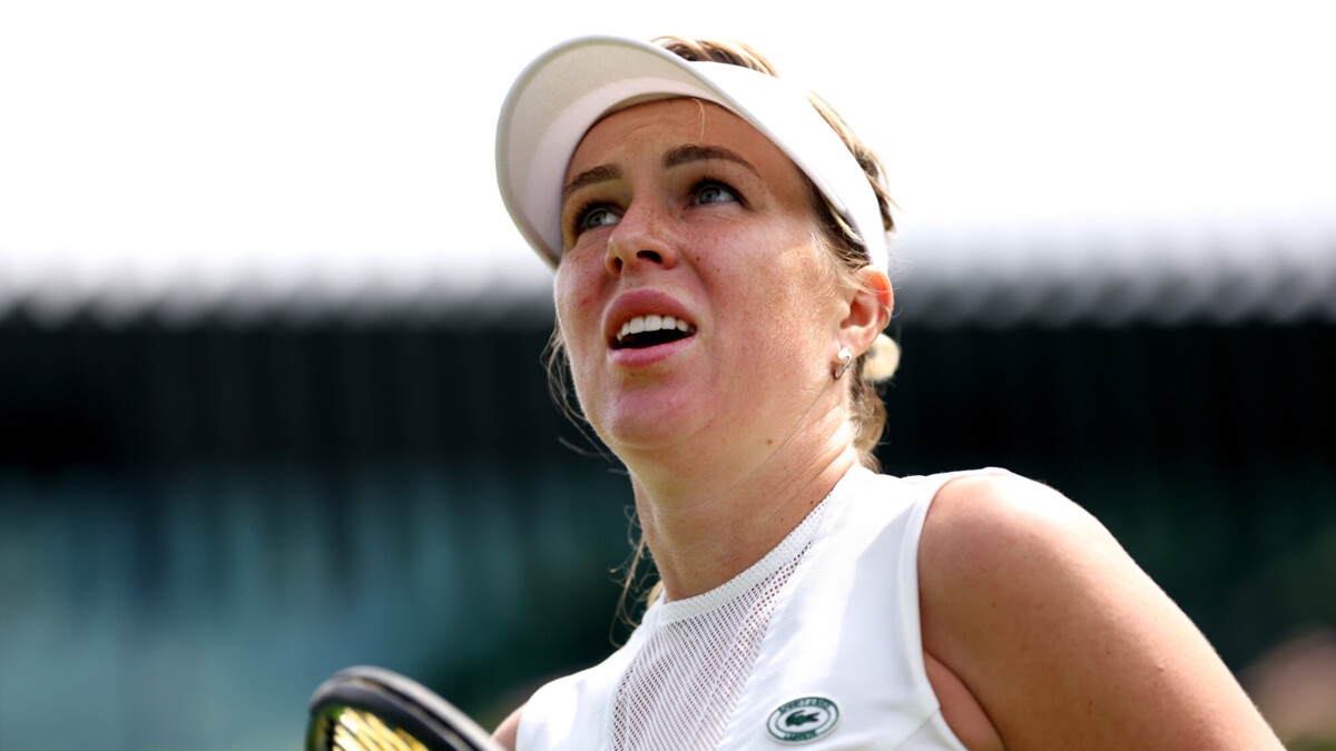 Павлюченкова вышла во второй круг теннисного турнира в Истбурне, отыграв шесть матчболов
