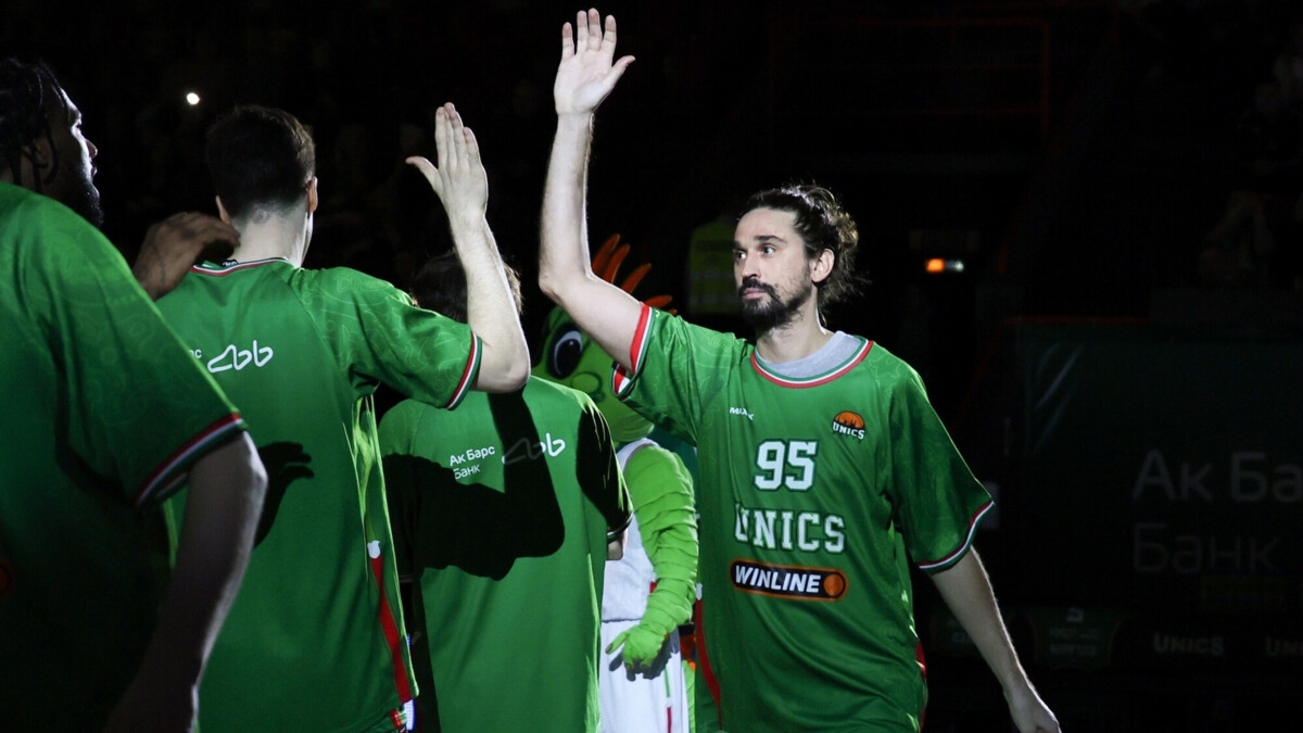 Президент УНИКСа Богачев: «Победа над ЦСКА — просто чудо, надо шампанское пить. Ну и Шведа я не зря взял в команду» Президент УНИКСа Богачев: «Победа над ЦСКА — просто чудо, надо шампанское пить. Ну и Шведа я не зря взял в команду»