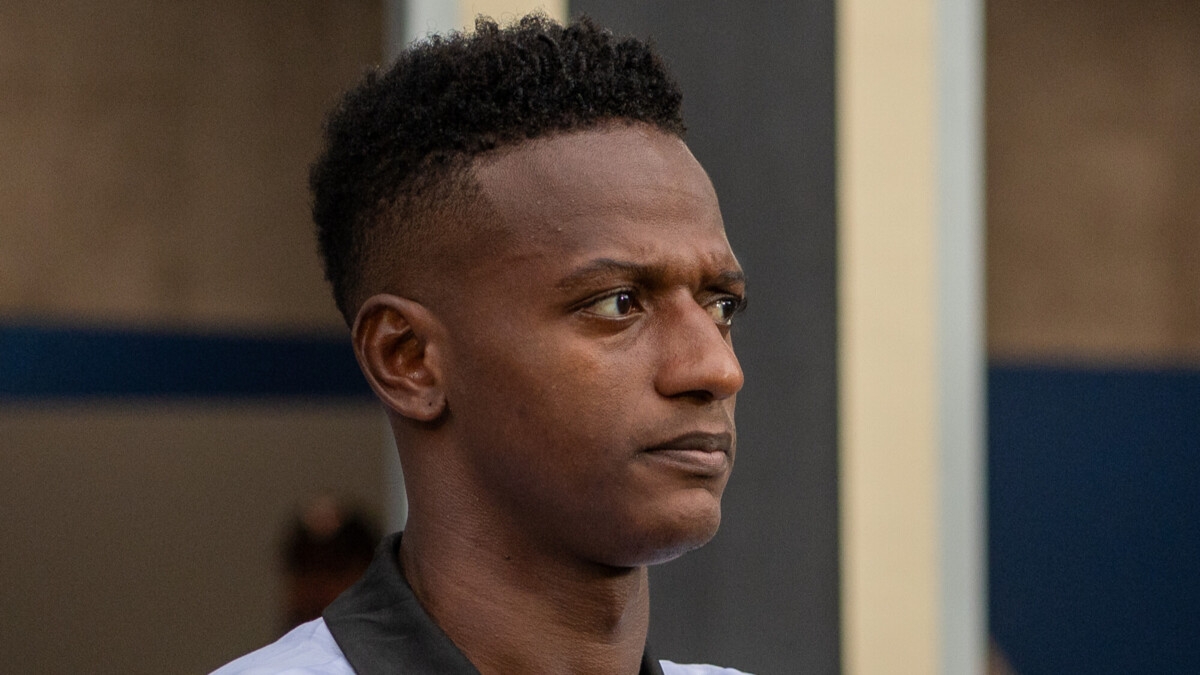 «Рубин» объявил о переходе колумбийского защитника Арройо