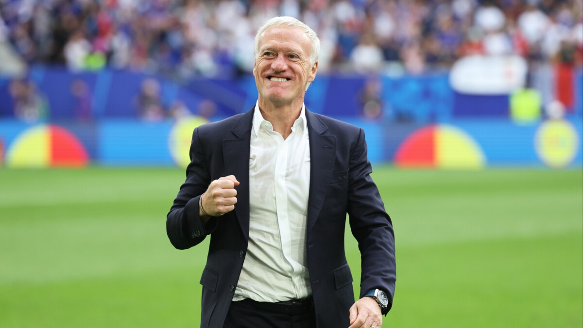 Тренер сборной Франции Дешам: «Мы попали на чемпионат мира и можем гордиться собой» Тренер сборной Франции Дешам: «Мы попали на чемпионат мира и можем гордиться собой»