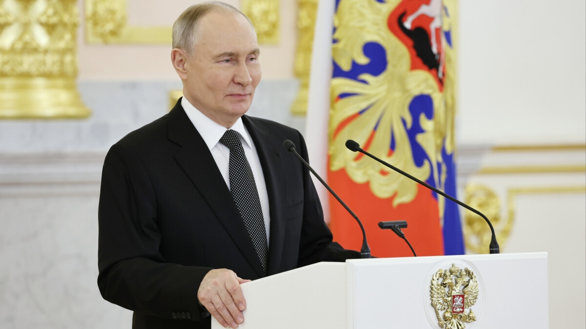 Путин утвердил перечень поручений по итогам заседания совета по развитию физической культуры и спорта