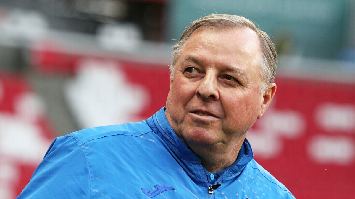 Тарханов — об ужесточении лимита: «Если брать иностранца, то лидера. Сейчас многие легионеры сидят на лавке»