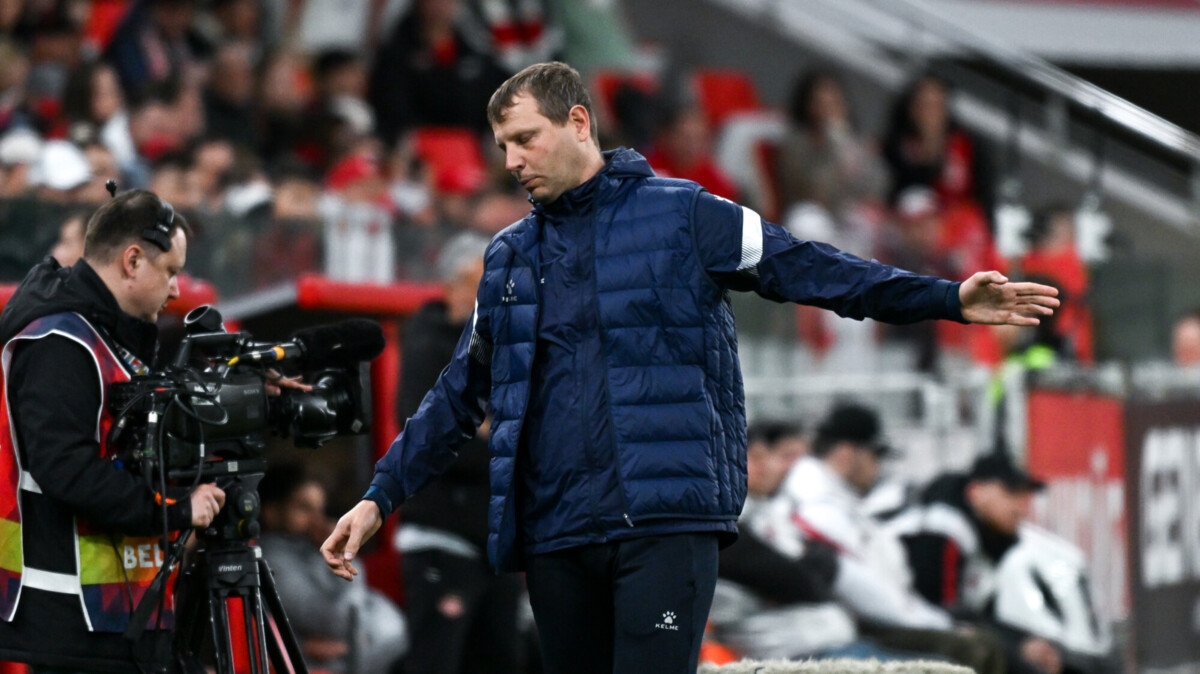 Экс‑главный тренер &laquo;Урала&raquo; Томаров покинул тренерский штаб екатеринбургского клуба