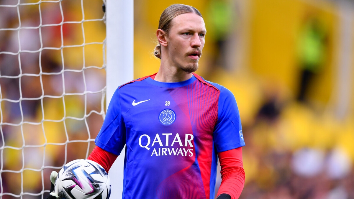 Кафанов считает, что с уходом Доннаруммы шансы Сафонова появиться в составе «ПСЖ» возросли