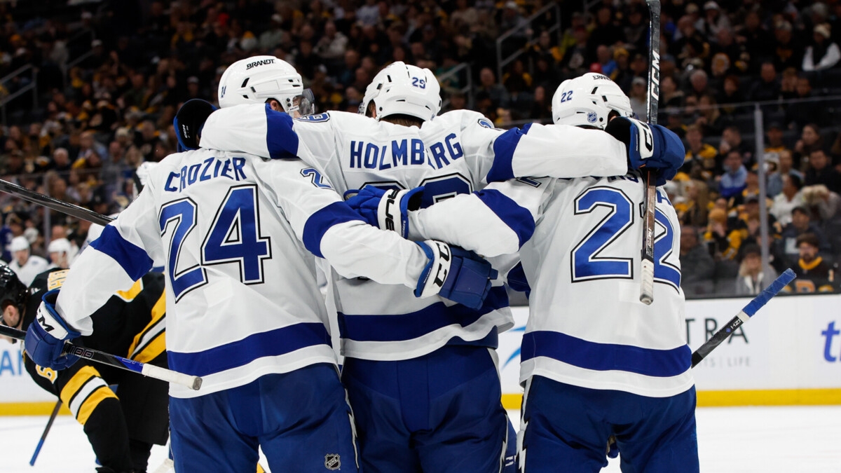 «Тампа» победила «Юту» в матче НХЛ, Кучеров не набрал очков «Тампа» победила «Юту» в матче НХЛ, Кучеров не набрал очков