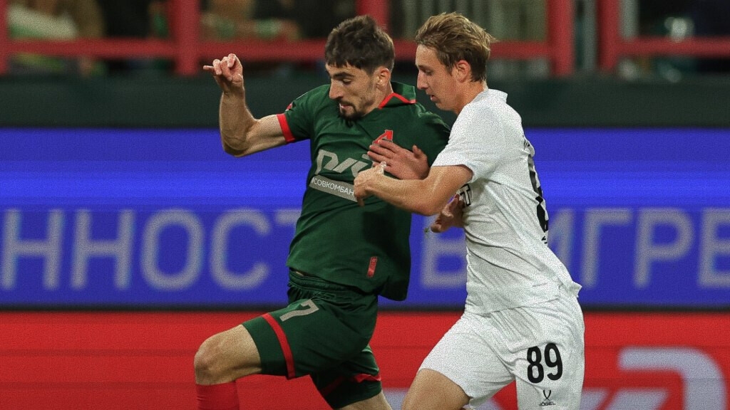 «Локомотив» обыгрывает «Акрон» после первого тайма матча Кубка России