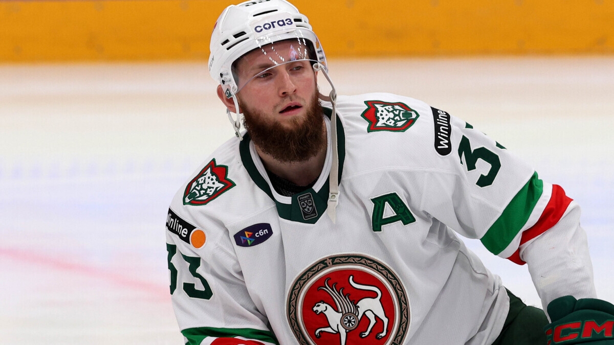 «Ак Барс» переподписал контракт с защитником Яруллиным до 2028 года, с форвардом Алистровым заключили двухлетнее соглашение