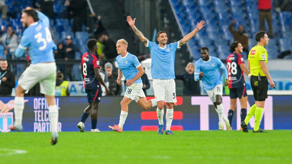 «Лацио» обыграл «Кальяри» в матче чемпионата Италии «Лацио» обыграл «Кальяри» в матче чемпионата Италии