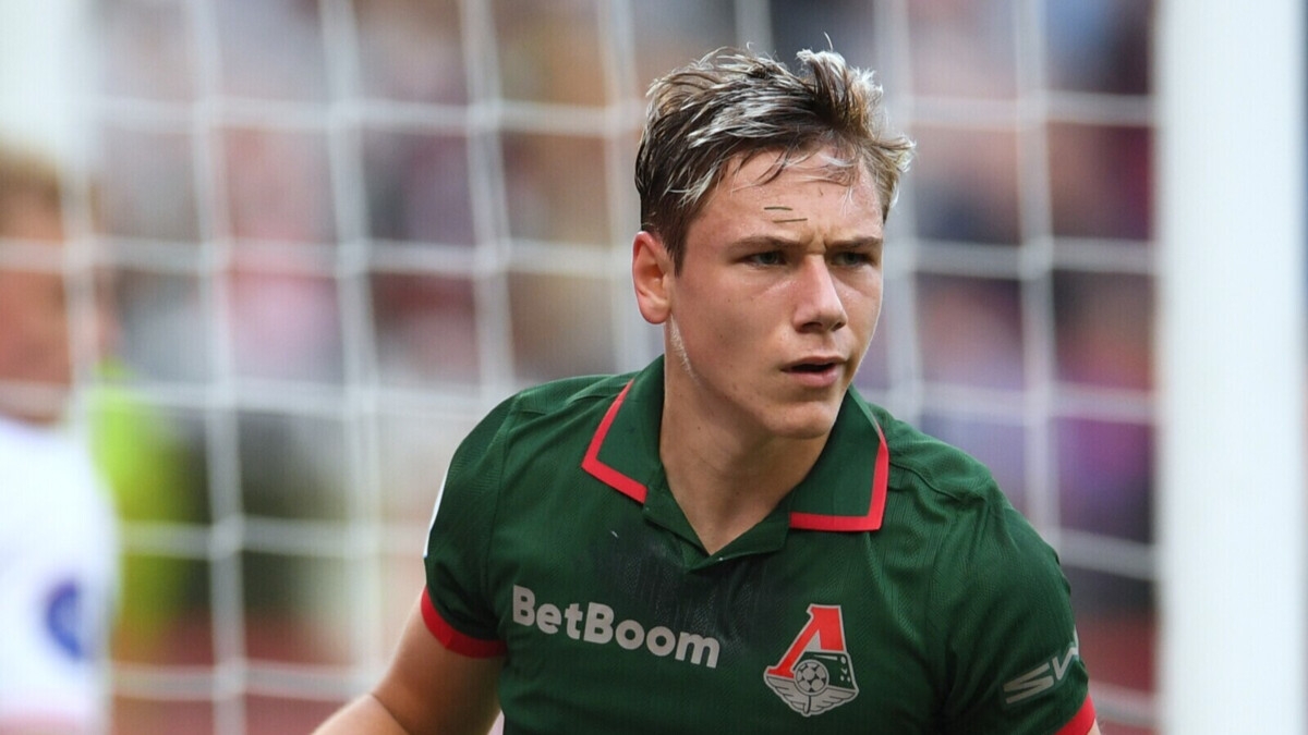 Член совета директоров «Локомотива» Филатов: «Видно, что Батраков становится мужиком» Член совета директоров «Локомотива» Филатов: «Видно, что Батраков становится мужиком»