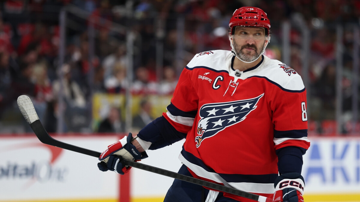 Ислам Махачев заявил, что хотел бы встретиться с Александром Овечкиным Ислам Махачев заявил, что хотел бы встретиться с Александром Овечкиным