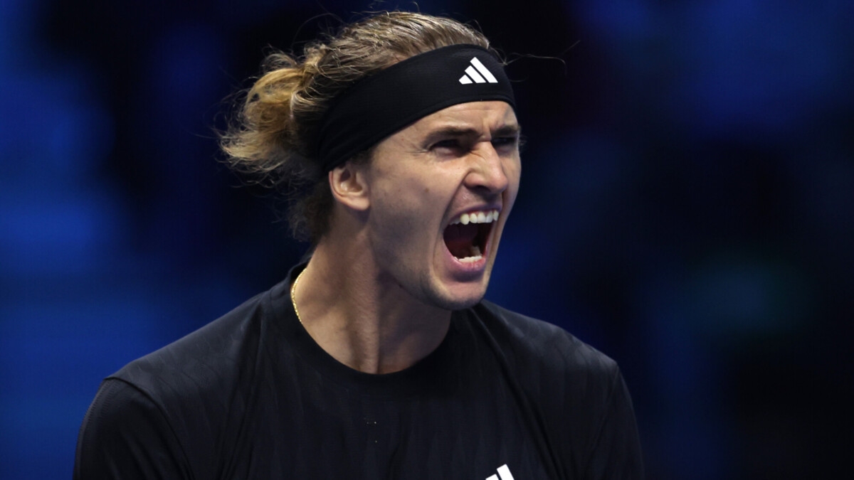 Зверев победил Шелтона в матче Итогового турнира ATP Зверев победил Шелтона в матче Итогового турнира ATP