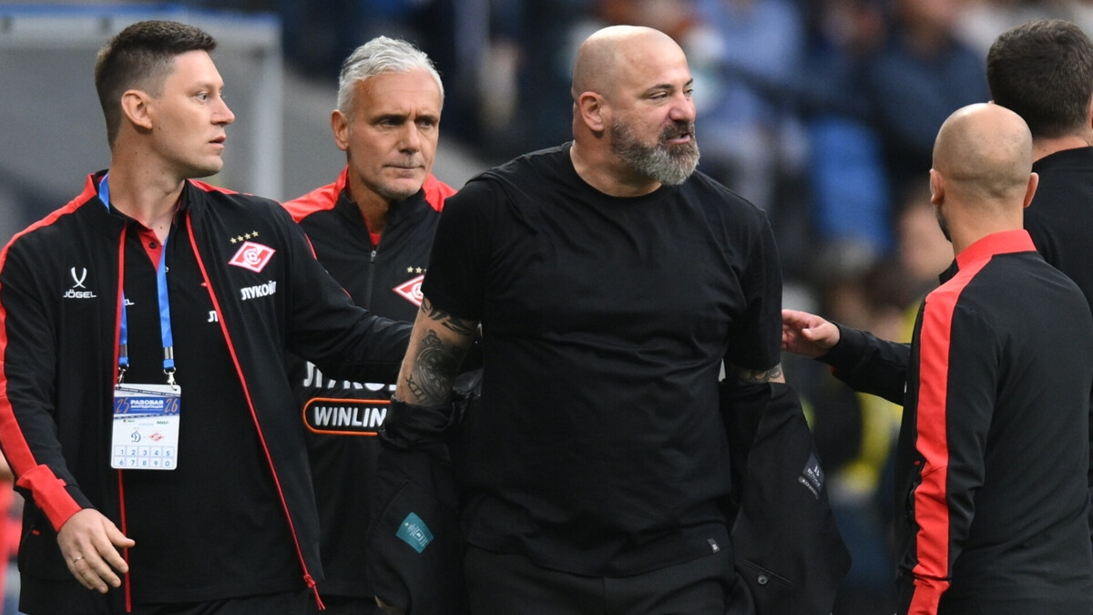 Станковича в матче с «Динамо» удалили за нецензурную брань в адрес главного арбитра