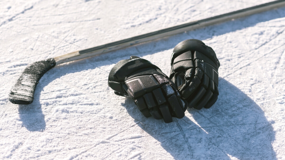 «Баффало» отправил в административный отпуск тренера, который был арестован за вождение в нетрезвом виде