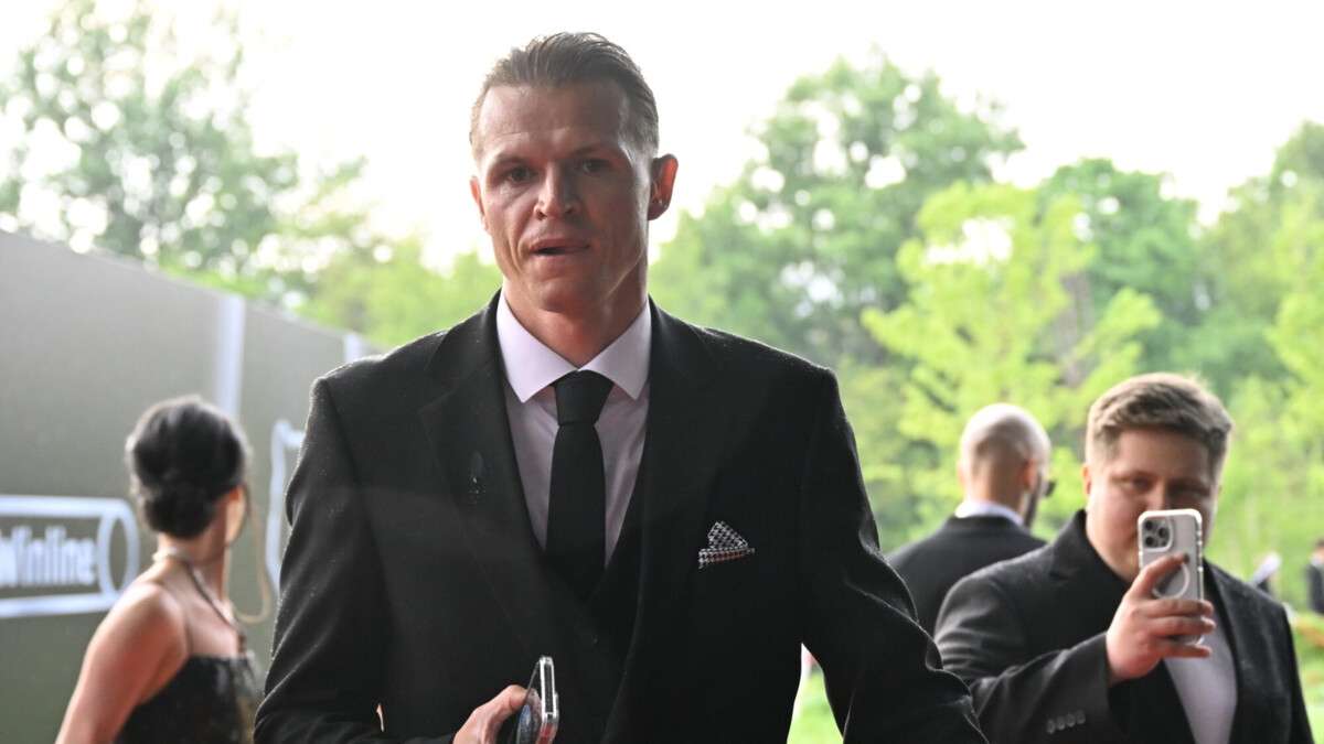 Тарасов — о потолке зарплат в футболе: «Хочу, чтобы все спортсмены зарабатывали большие деньги»