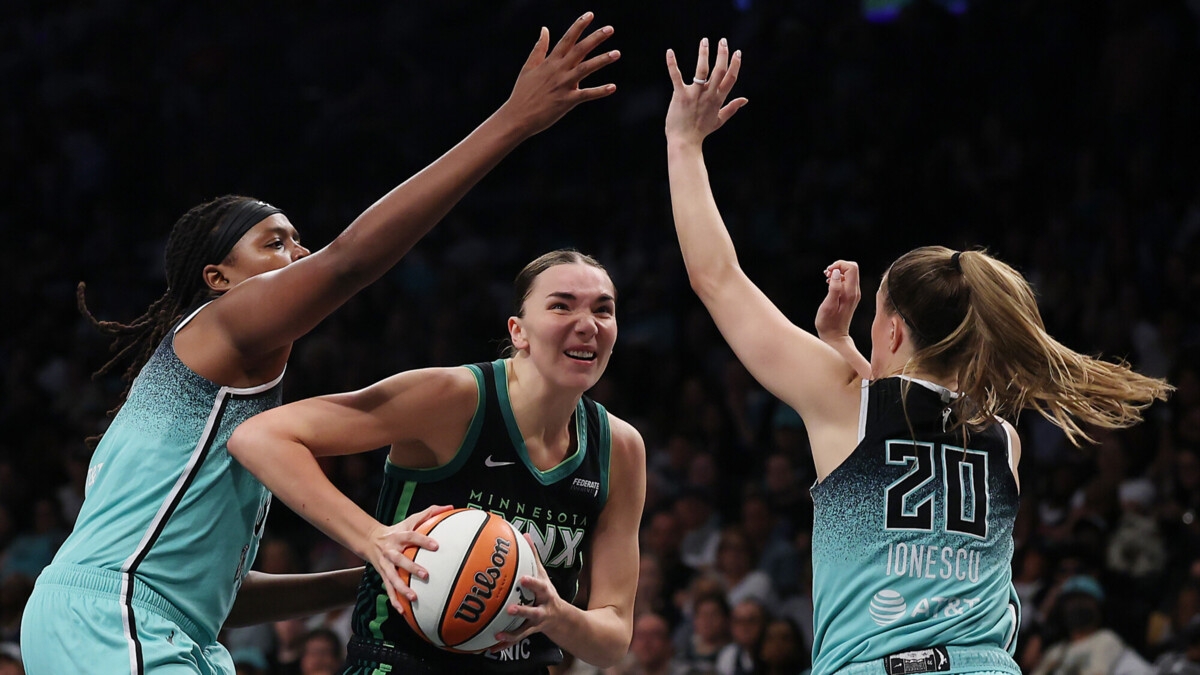 «Миннесота» проиграла второй матч подряд в WNBA, Клюндикова набрала четыре очка «Миннесота» проиграла второй матч подряд в WNBA, Клюндикова набрала четыре очка