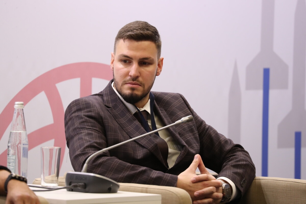 «Сейчас нет игрока, который мог бы сравниться с Месси или Криштиану Роналду» — Гасилин