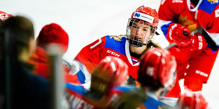 Российских хоккеисток Шохину и Кадирову выбрали на драфте PWHL