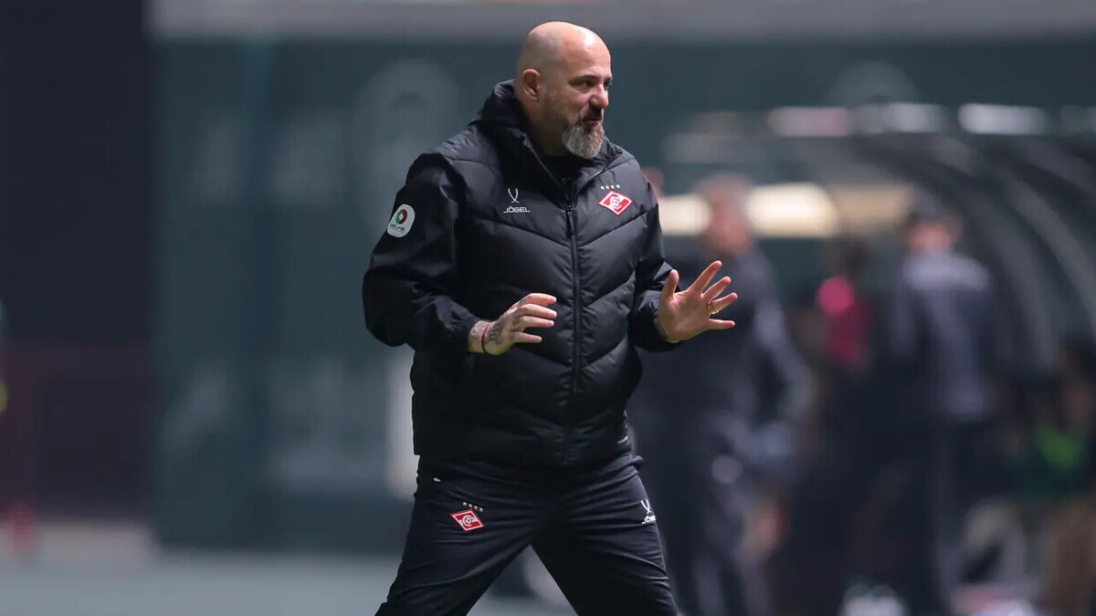 Наумов о поведении Станковича: «Поведение и характер Деяна мешают команде, но до зимы его не уволят» Наумов о поведении Станковича: «Поведение и характер Деяна мешают команде, но до зимы его не уволят»