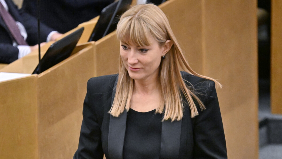 Журова: «Решение Бертанса — это не демонстративная акция протеста. Если он сыграет против русских, сделают изгоем в Латвии»