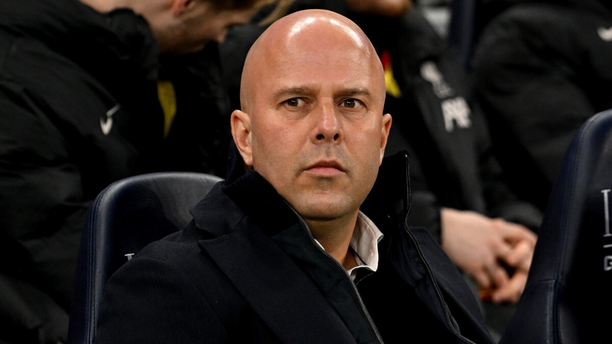 Главный тренер «Ливерпуля» Слот рассказал, о чем был его последний разговор с погибшим футболистом Жотой