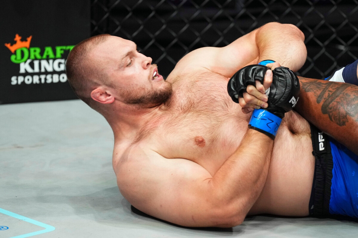 Билостенный нокаутировал американца Уильямса на турнире PFL Билостенный нокаутировал американца Уильямса на турнире PFL