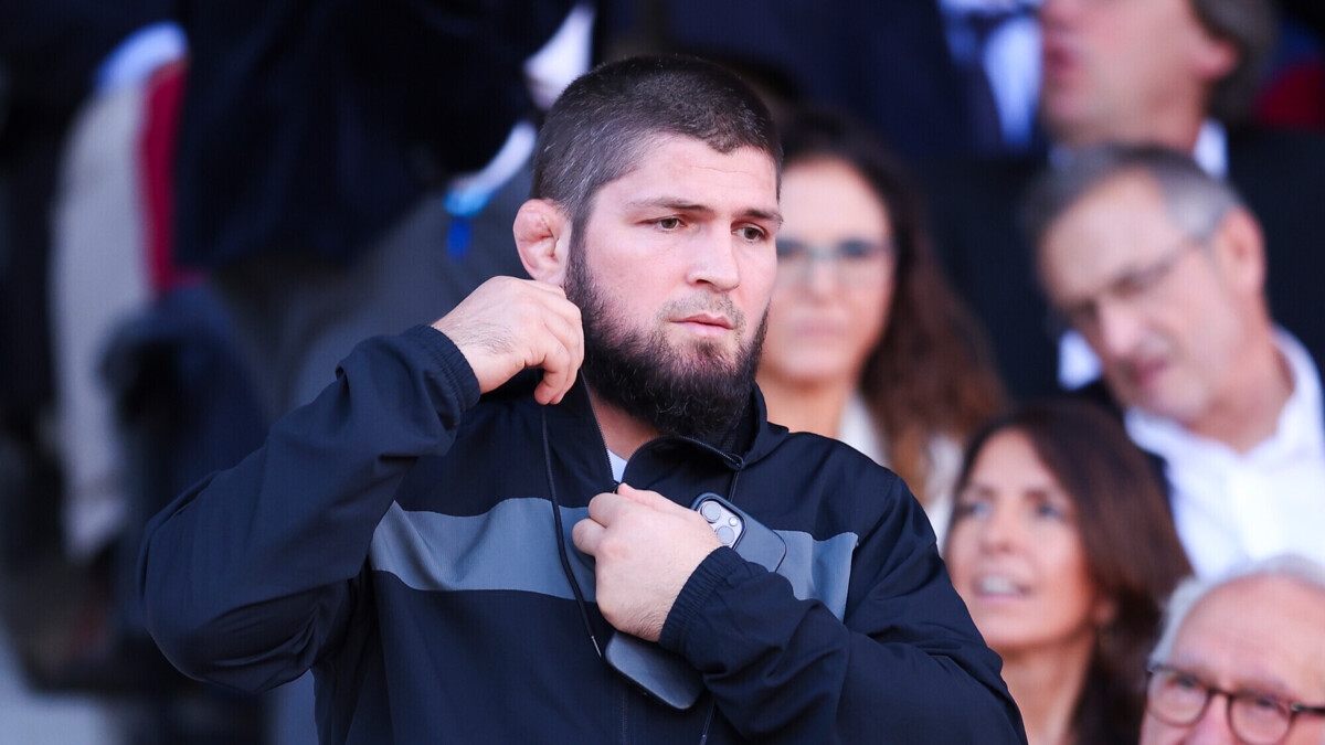 Хабиб Нурмагомедов поздравил Дембеле с получением «Золотого мяча» Хабиб Нурмагомедов поздравил Дембеле с получением «Золотого мяча»