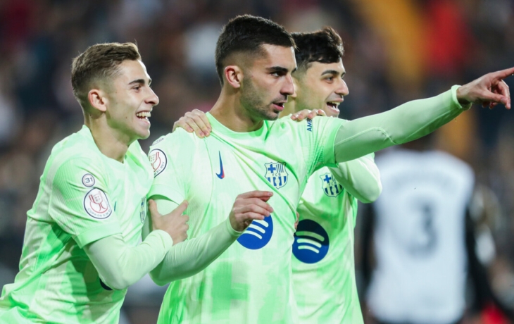 Радимов: «Футбол «Барселоны» энергозатратен, но у каталонцев много молодежи, которой нравится так играть» Радимов: «Футбол «Барселоны» энергозатратен, но у каталонцев много молодежи, которой нравится так играть»