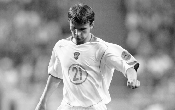 Бывший футболист сборной России Алексей Бугаев погиб в зоне СВО в возрасте 43 лет Бывший футболист сборной России Алексей Бугаев погиб в зоне СВО в возрасте 43 лет