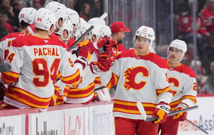 &laquo;Колорадо&raquo; проиграл &laquo;Калгари&raquo; в матче НХЛ, МакКиннон обошел Кучерова в гонке бомбардиров