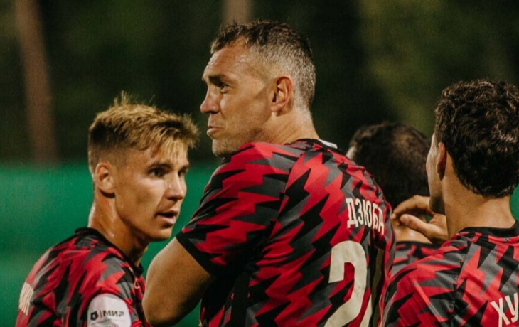 Семшов: «Дзюба еще забьет не один важный гол. Артем — один из самых легендарных игроков в истории российского футбола» Семшов: «Дзюба еще забьет не один важный гол. Артем — один из самых легендарных игроков в истории российского футбола»