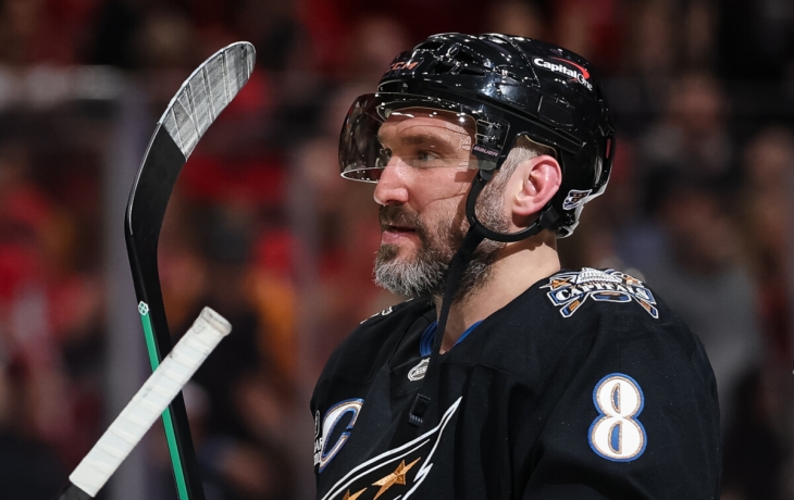 Овечкин в 20‑м сезоне НХЛ подряд забросил 20 шайб Овечкин в 20‑м сезоне НХЛ подряд забросил 20 шайб