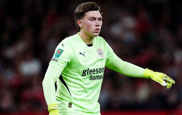 &laquo;Челси&raquo; вернул из аренды голкипера Слонину