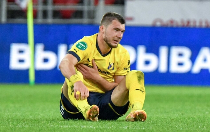 Радимов &mdash; о рассечении Комличенко: &laquo;Очень не красит этот поступок игрока &laquo;Акрона&raquo;. Не сомневаюсь, что это было преднамеренно&raquo;