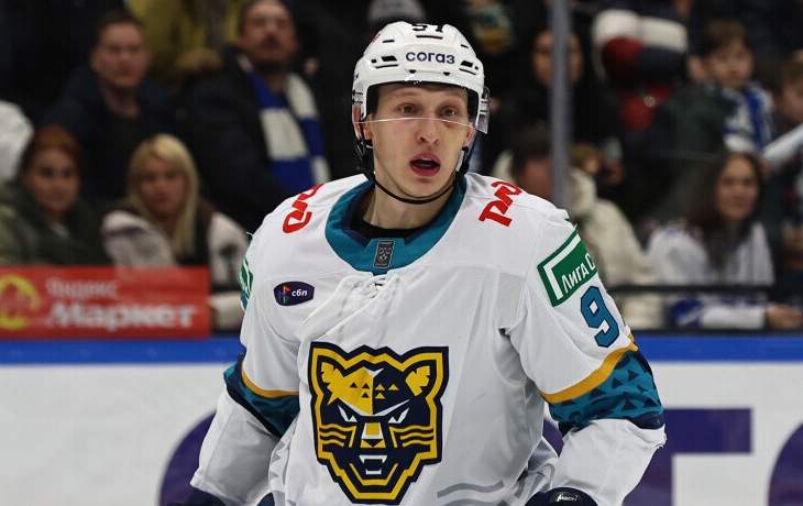 Хоккеист &laquo;Сочи&raquo; Сероух: &laquo;Зубов искал позитив в каждой игре. Даже после неудачных матчей заходил в раздевалку и подбадривал нас&raquo;