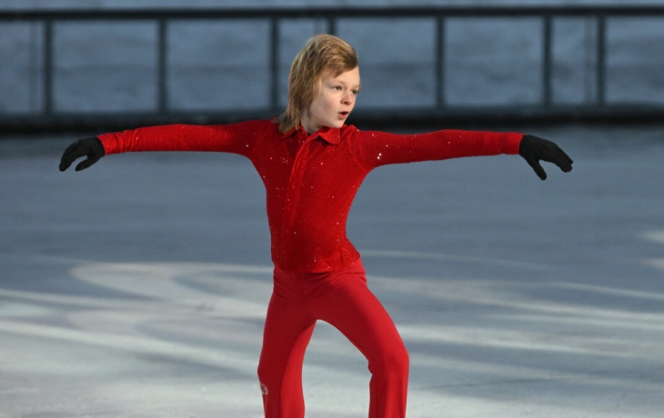 Сын Плющенко победил на турнире, где был единственным участником Сын Плющенко победил на турнире, где был единственным участником