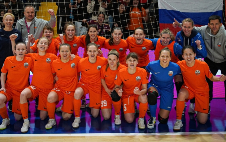 Женский &laquo;Кристалл&raquo; в третий раз подряд выиграл Кубок России по пляжному футболу