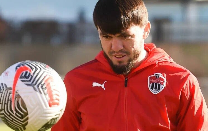 Мирзов пошутил, что на сборах хорошо засыпает под просмотр футбола