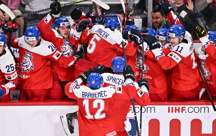 Сборная Чехии одержала третью победу подряд на молодежном чемпионате мира