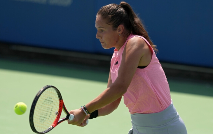 &laquo;Это странно. Может, она хочет с семьей там жить&raquo; &mdash; Тарасова о смене гражданства теннисистки Касаткиной