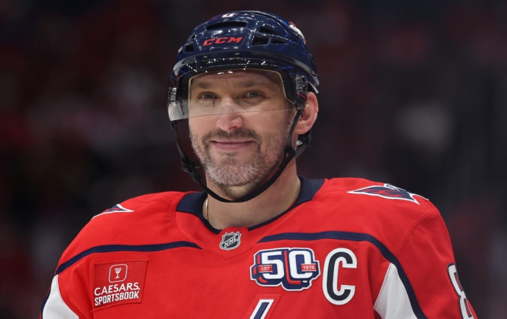 Овечкин отдал передачу во втором периоде матча против «Нэшвилла» Овечкин отдал передачу во втором периоде матча против «Нэшвилла»