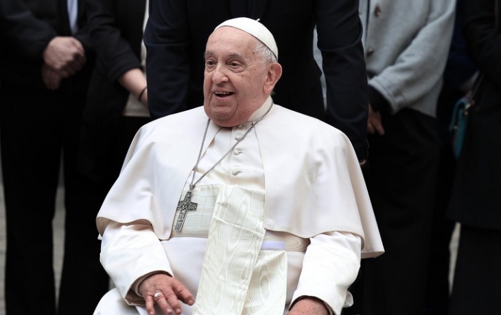 Папа римский Франциск перенес два эпизода дыхательной недостаточности