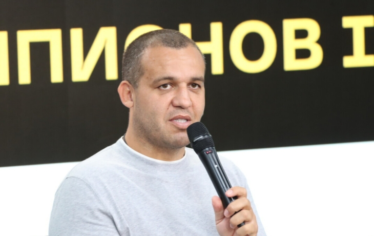 Кремлев заявил, что хотел бы организовать третий бой Бивола и Бетербиева в Екатеринбурге Кремлев заявил, что хотел бы организовать третий бой Бивола и Бетербиева в Екатеринбурге