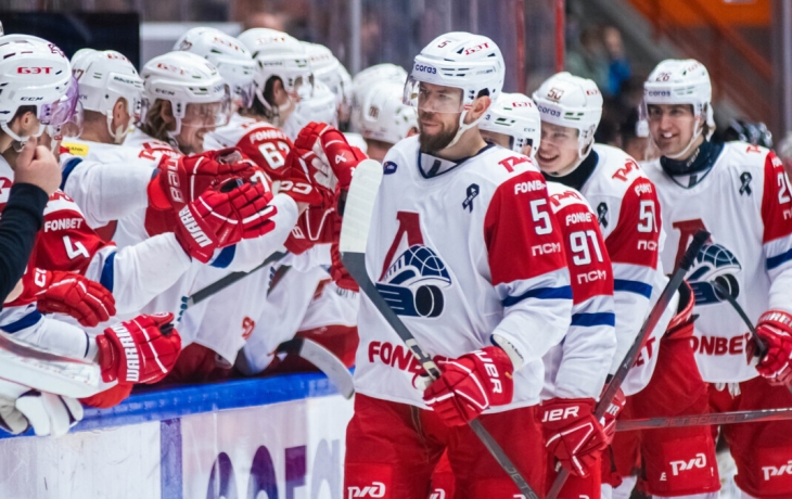 «Даже «Локомотив» просаживается иногда. Дизеля не хватает» — Кожевников о фаворитах КХЛ «Даже «Локомотив» просаживается иногда. Дизеля не хватает» — Кожевников о фаворитах КХЛ