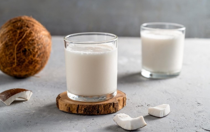 Пенсионер умер от глотка кокосового сока