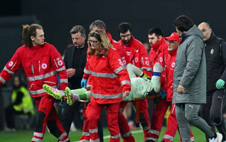 Вратарь &laquo;Милана&raquo; Меньян избежал серьезной травмы после столкновения с Хименесом &mdash; СМИ